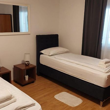 Holiday Retreat Apartment - ザダル エクステリア 写真