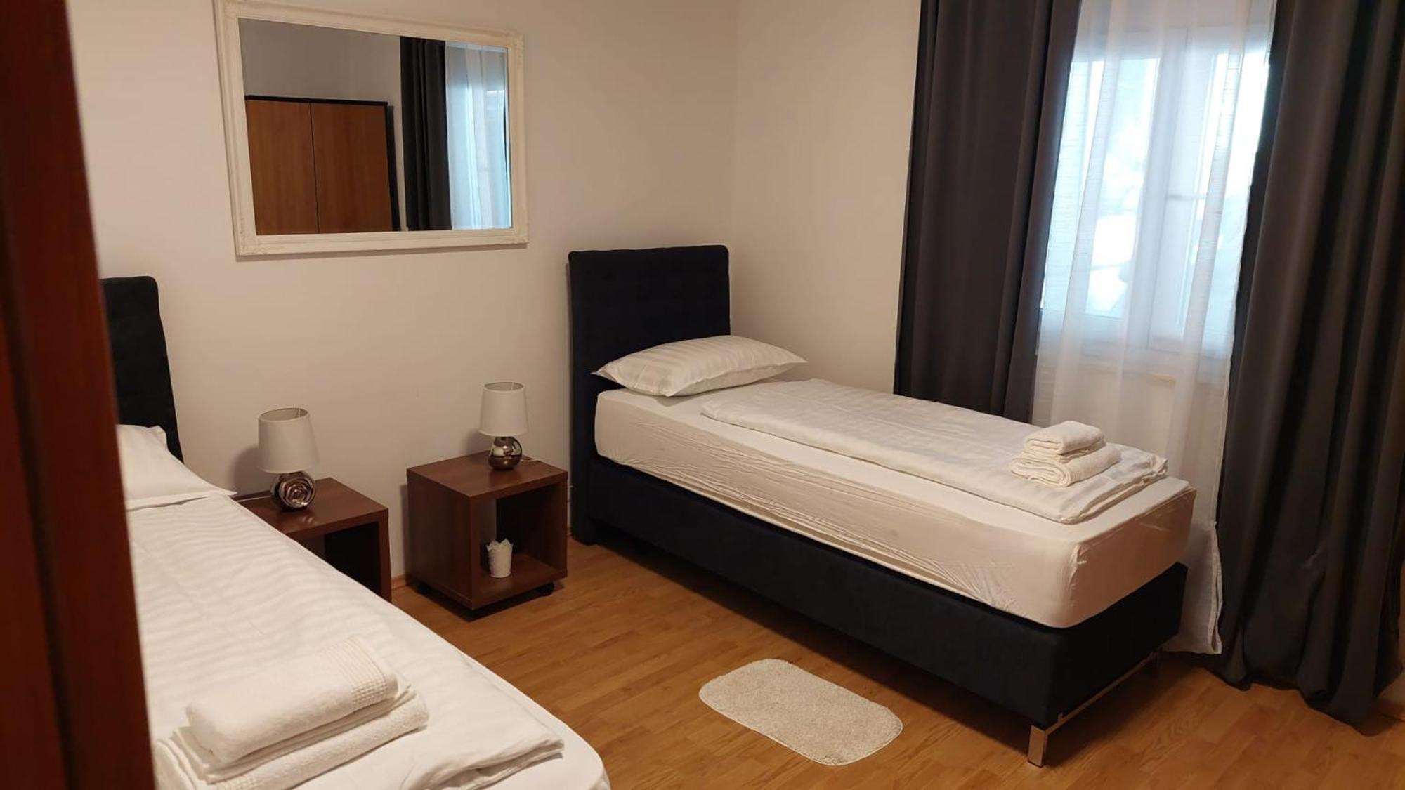 Holiday Retreat Apartment - ザダル エクステリア 写真
